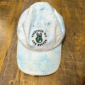 🌺3 set of cute in-trend hats🌺